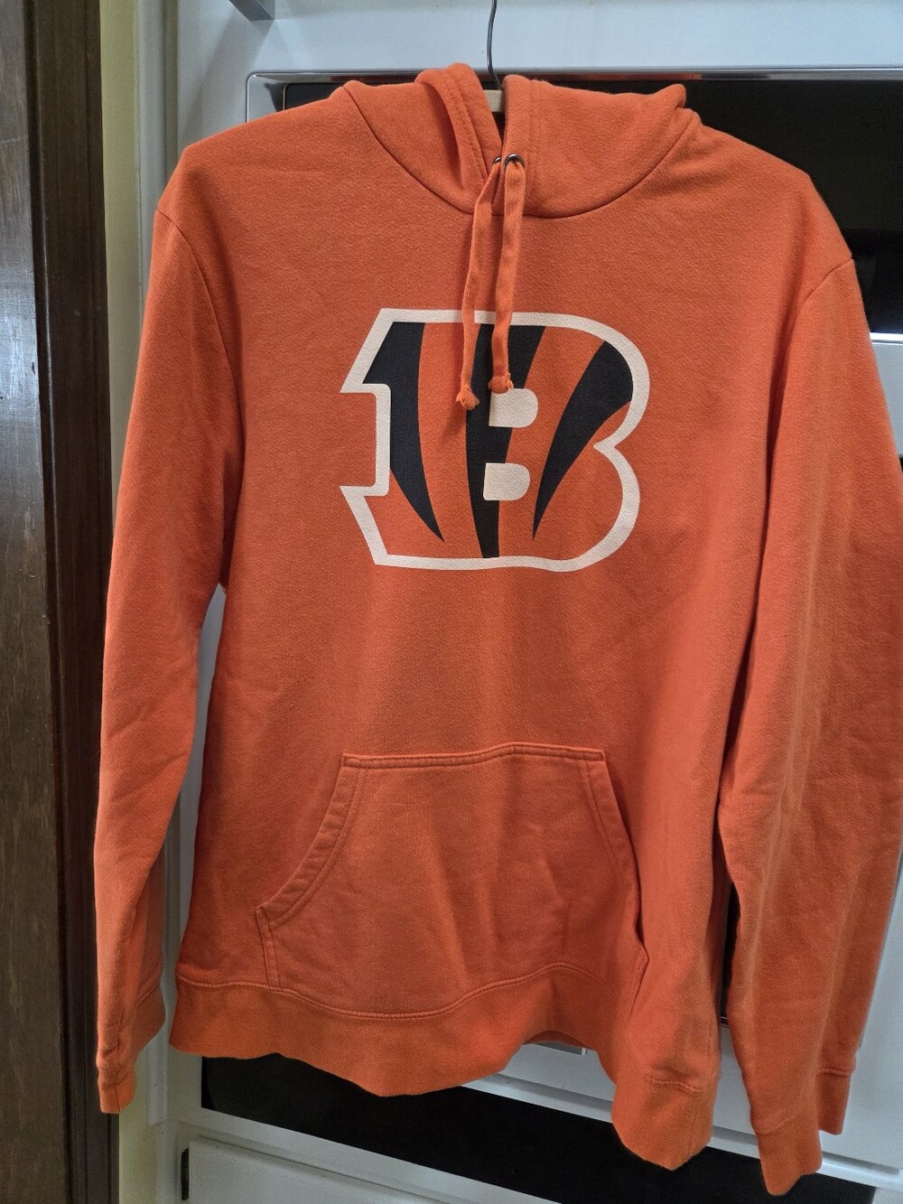 Cincinnati Bengals Fanatics Orange Hoodie Sweatshirt with Black/White Logo, L